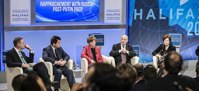 Minister Obrony Narodowej, Antoni Macierewicz wziął udział w międzynarodowej konferencji na temat bezpieczeństwa – Halifax Security Forum. Fot. por. Robert Suchy/CO MON