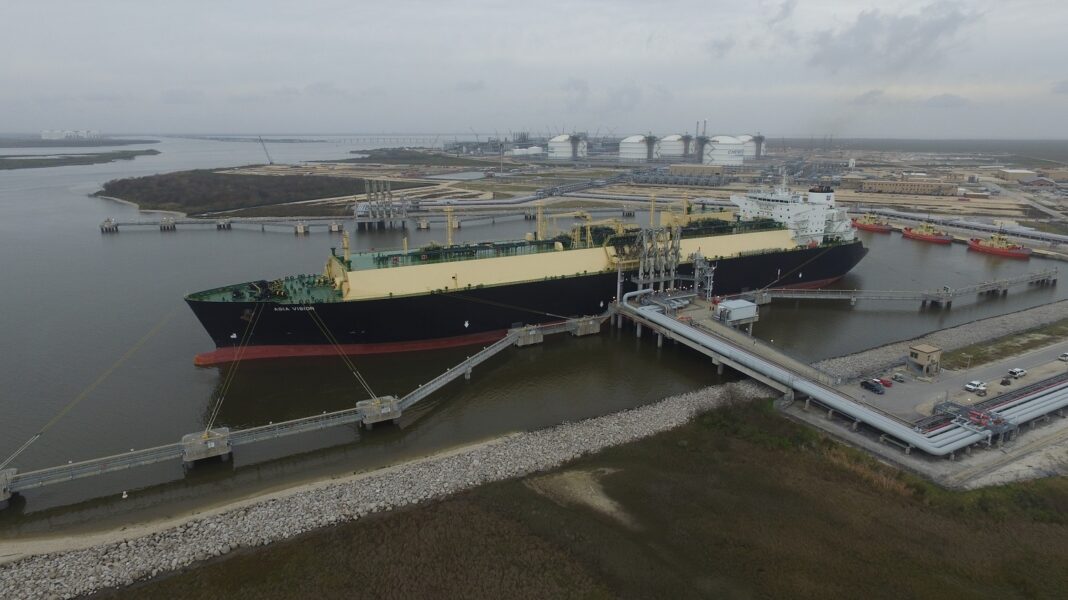 Załadunek w Sabine Pass LNG. Fot. Cheniere Energy