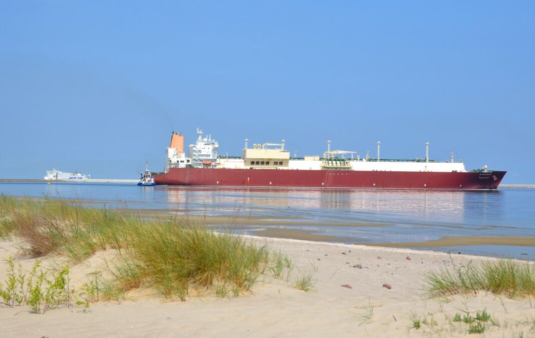 Terminal LNG, Metanowiec Al Ghashamiya Fot. Gaz - System.