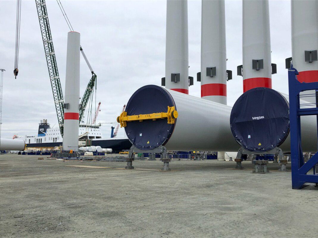 Fabryka/Port Esbjerg firmy MHI Vestas. Morskie farmy wiatrowe Fot.: BiznesAlert.pl/Bartłomiej Sawicki