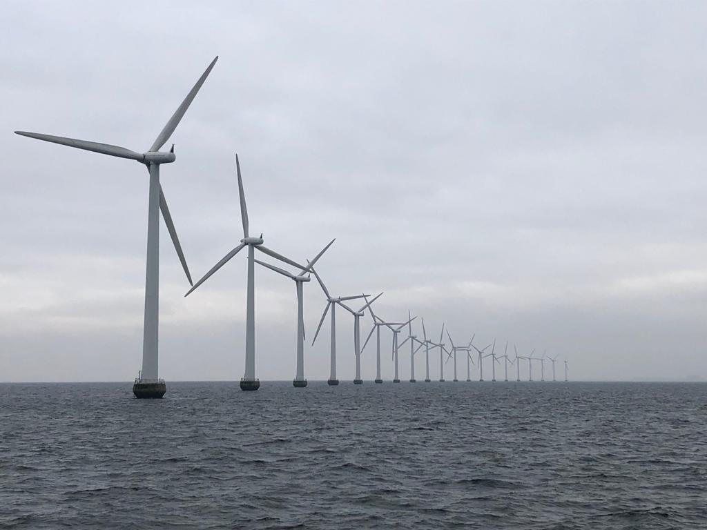 Morska farma wiatrowa Middelgrunden w pobliżu Kopenhagi. Fot. Bartłomiej Sawicki/BiznesAlert.pl