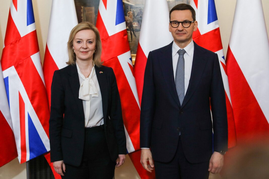 Mateusz Morawiecki i Liz Truss. Źródło: Twitter