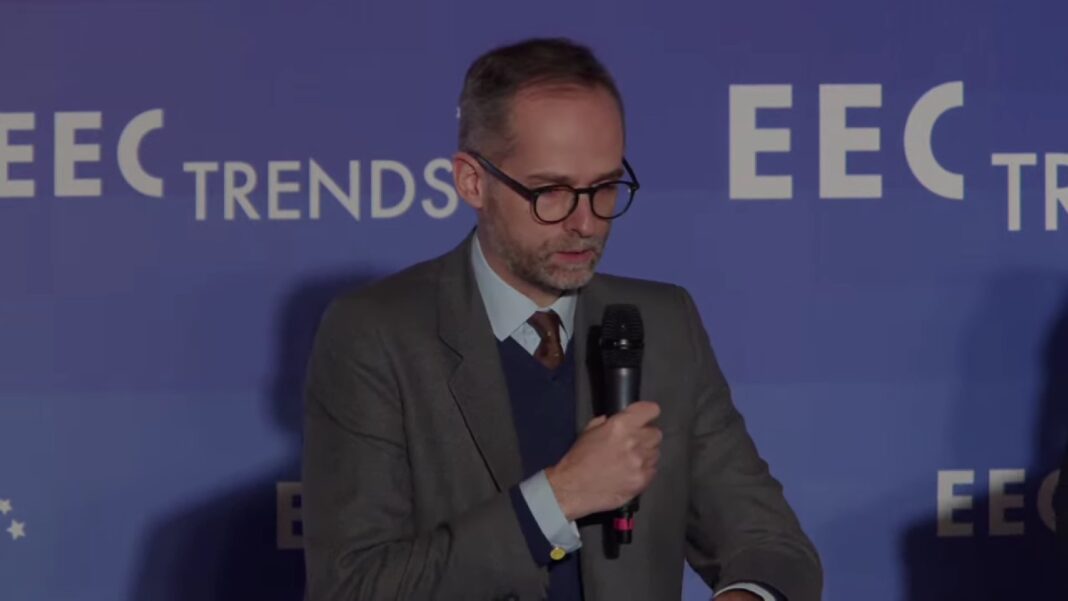 Wiceminister klimatu i środowiska Adam Guibourge-Czetwertyński na EEC Trends. Fot. Michał Perzyński